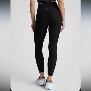 SOLD ✨Beyond Yoga Spacedye Caught in the Midi High Waisted Leggings - Black